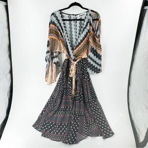 ✅ MEGHAN LOS ANGELES MAXI BOHO DEEP-V NECK KIMONO STYLE SLEEVE WITH SASH SIZE SM